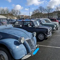 Rassemblement de véhicules anciens