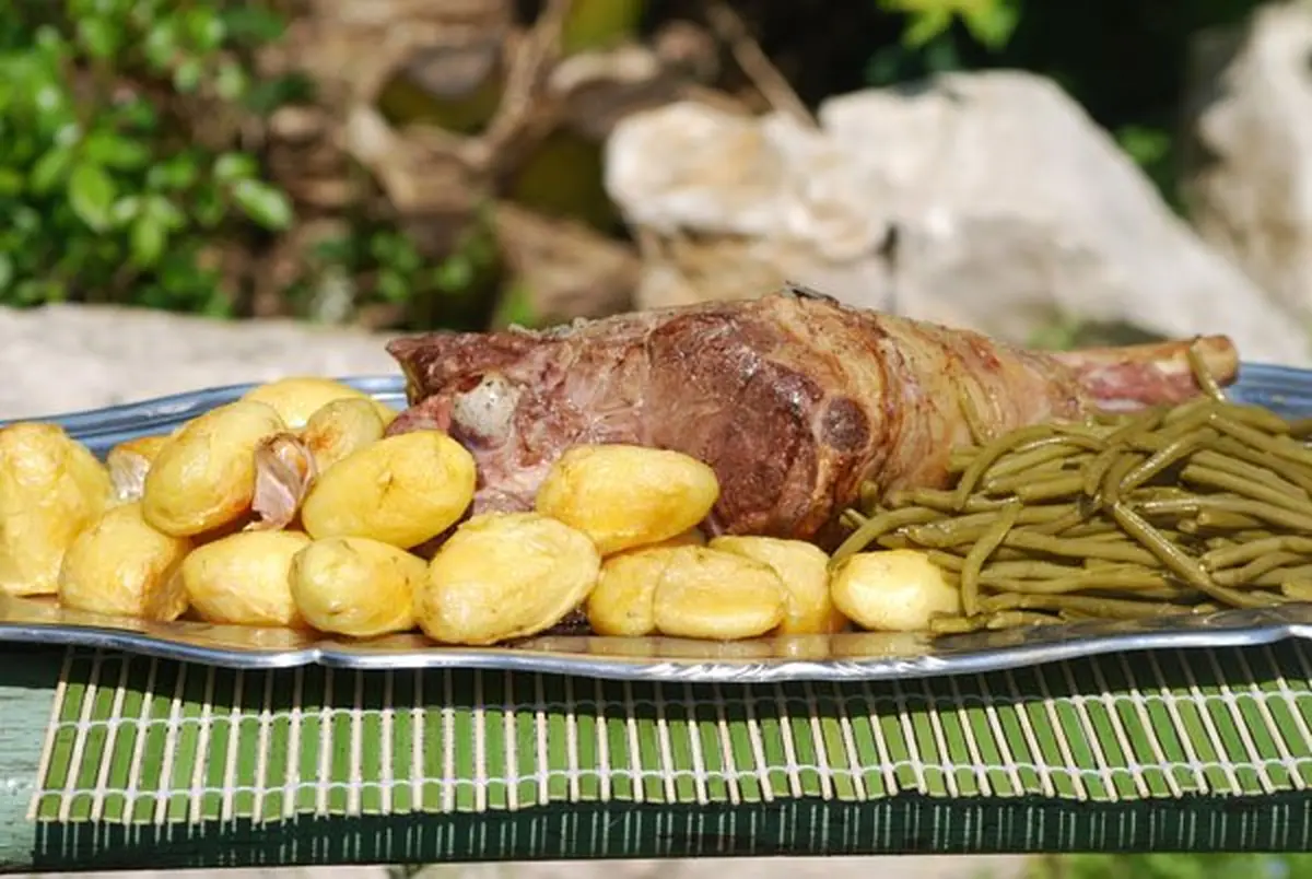 Recette de gigot d’agneau à la fleur de thym
