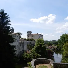 Reconstitution de l'attaque du château de Bourdeilles