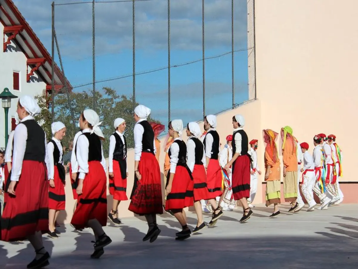 Refêtes du village : kantaldi + talo suivi d'une soirée DJ