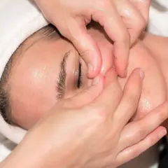 Réflexologie faciale et abdominale à Angers (49)