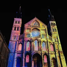 Regalia, spectacle sur la basilique Saint-Remi