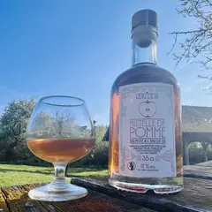 Rencontre avec l'Eau de là (liqueurs)