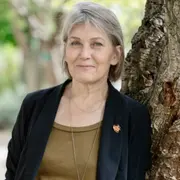 Rencontre avec l'écrivaine Ella Balaert