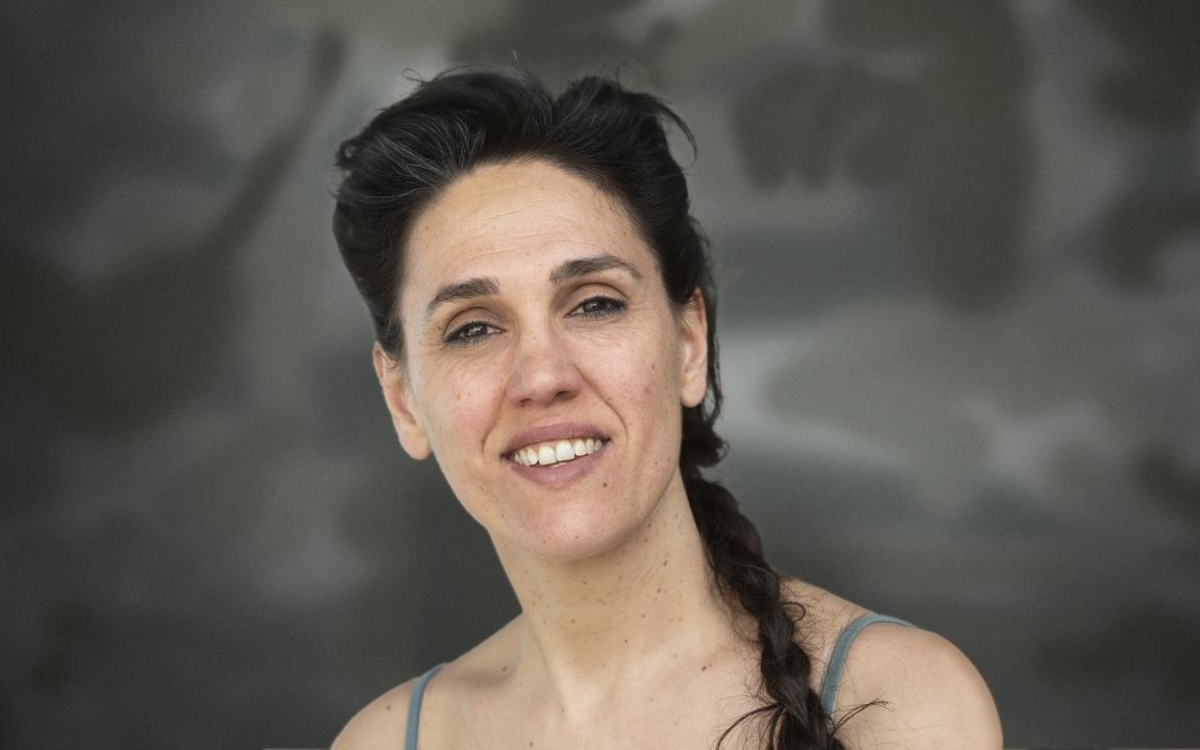 Rencontre avec Rachel Zekri autour de son livre Mise en scène et coordination de l’intimité, guide pratique pour le théâtre et le cinéma 