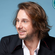 Rencontre avec Thomas Schlesser : l'auteur du succès mondial Les Yeux de Mona