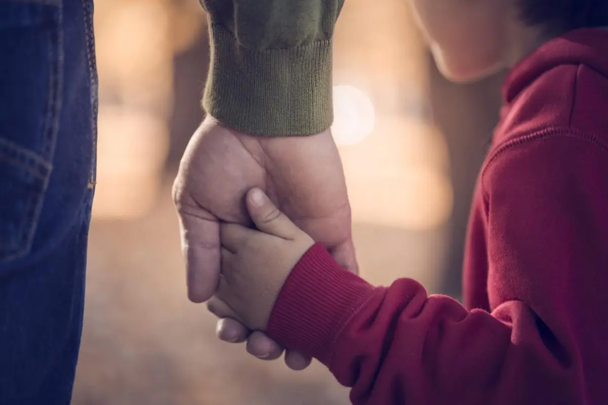 RENCONTRE: Besoin d'attachement dans l'enfance : quels enjeux pour les liens familiaux ?