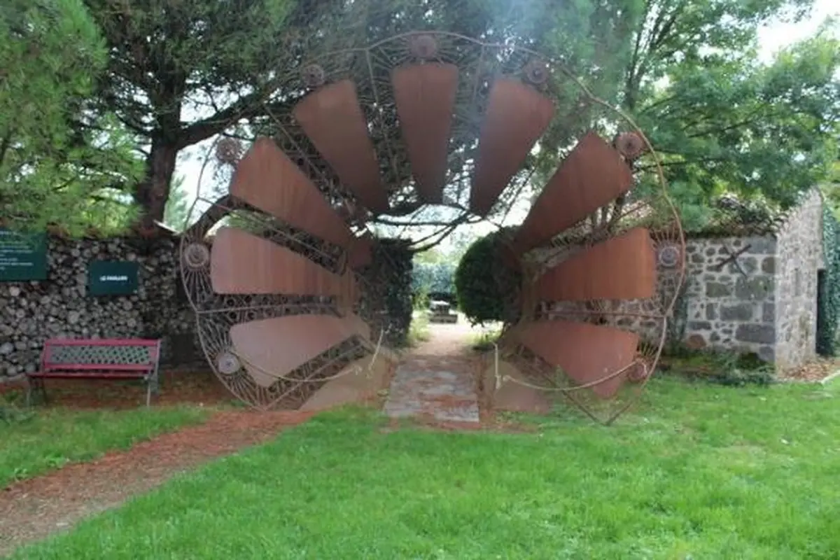 Rendez-Vous aux jardins : Explorez le jardin du Nombril du monde... Il faut le croire pour le voir !