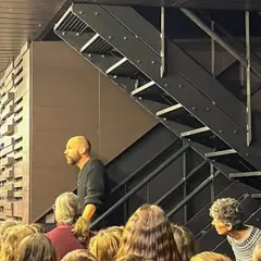 Rendez-vous Curieux : visite du théâtre de l'Usine