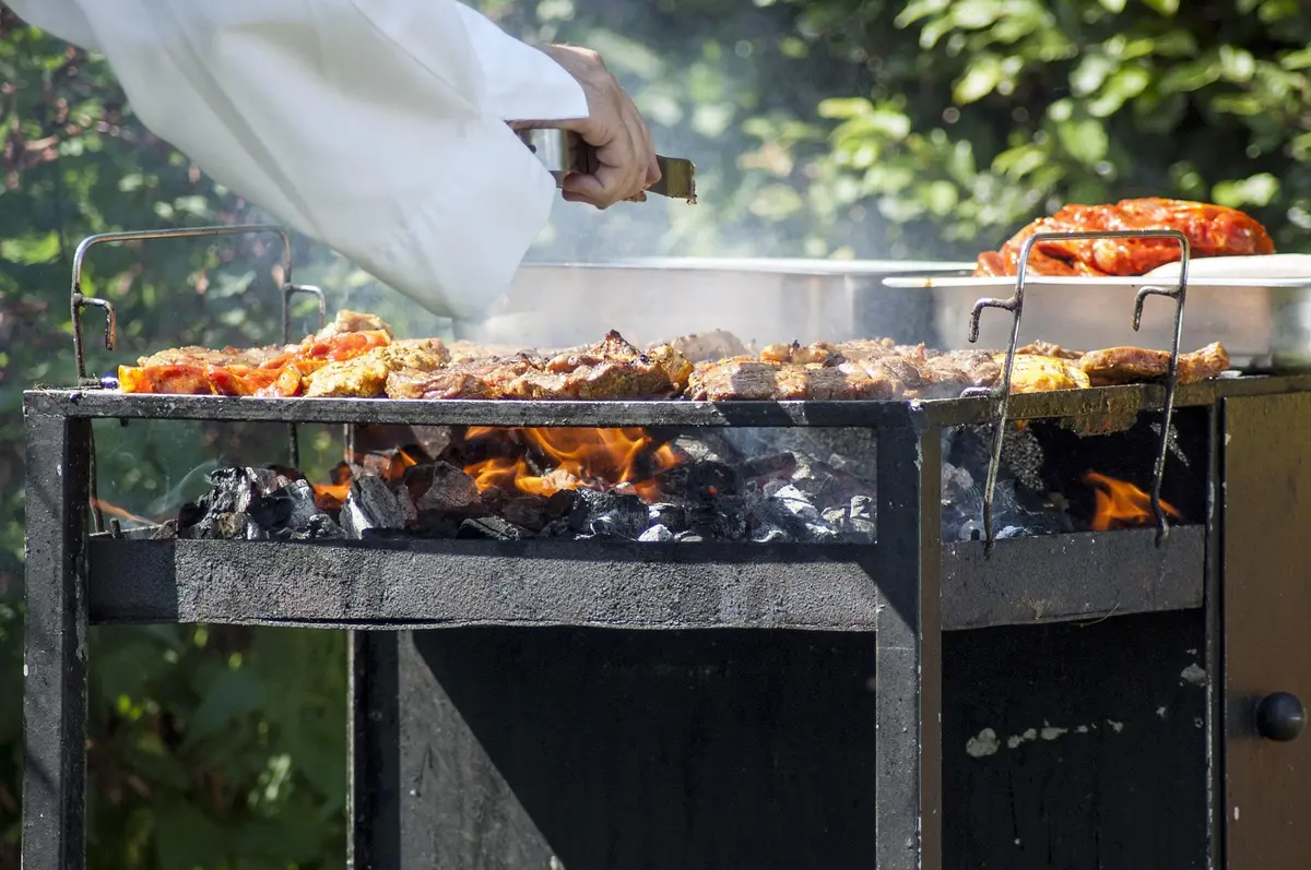 Repas de l'été au Foyer