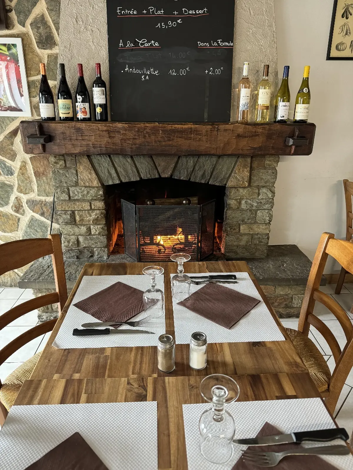 Repas et Soirée musicale Aux Petits Mets à Montamy