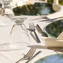 Repas sanglier à la broche