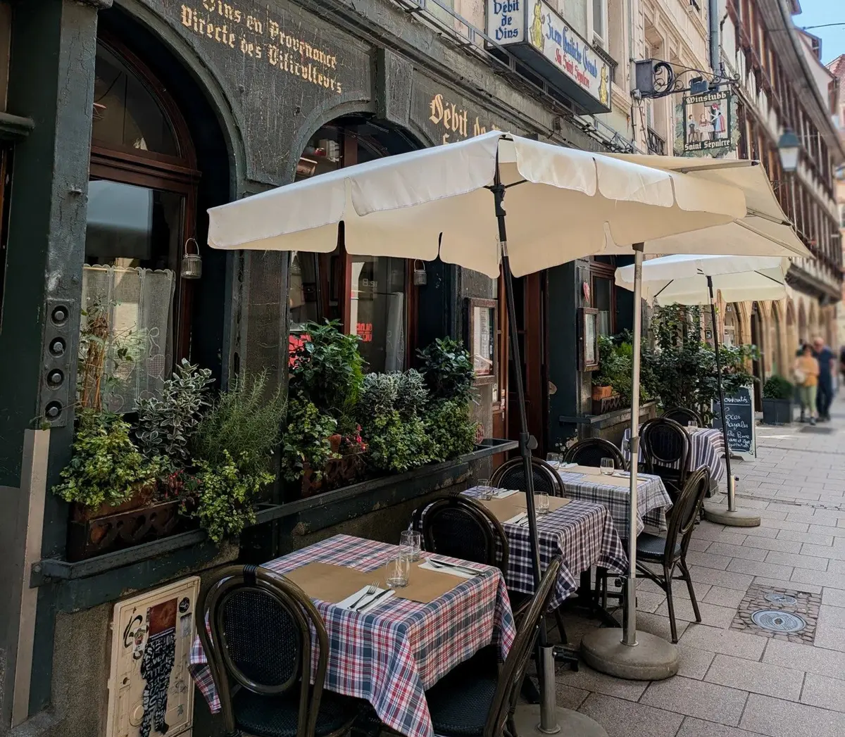 Restaurant Le Saint-S&eacute;pulcre &agrave; Strasbourg et sa terrasse