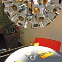 Le restaurant RG propose de dîner dans une atmosphère moderne et design &copy; Mike Obri - JDS.fr