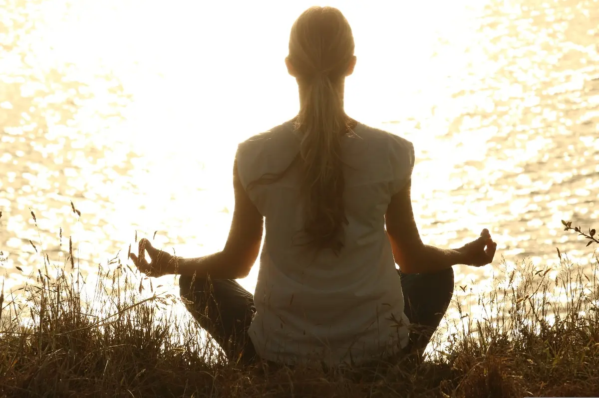 Retraite spiritualité indienne traditionnelle, Yoga, massage ayurvédique