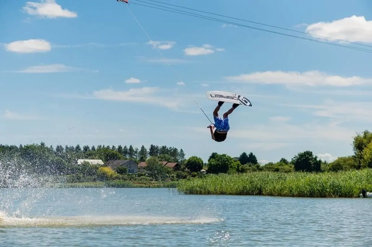 Rill&eacute; Wake Park : un spot nature au c&oelig;ur de la Touraine