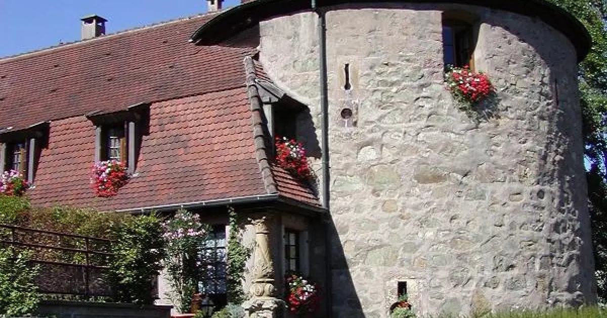 La Tour des Sorcières, sur la Place Zussy à Thann