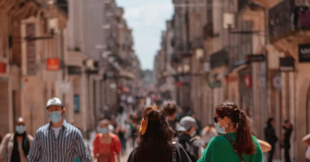 Rue Sainte-Catherine à Bordeaux : Le guide pour votre session shopping
