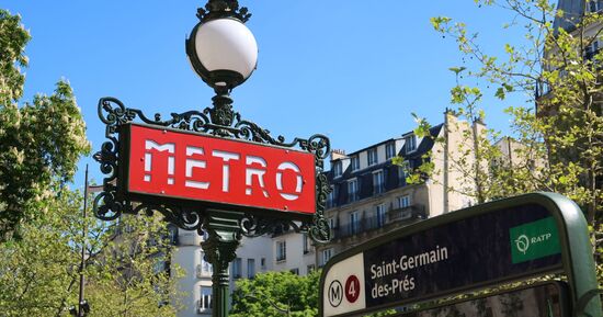 Saint-Germain-des-Pr&eacute;s autrement : 8 fa&ccedil;ons originales de red&eacute;couvrir ce quartier mythique de Paris