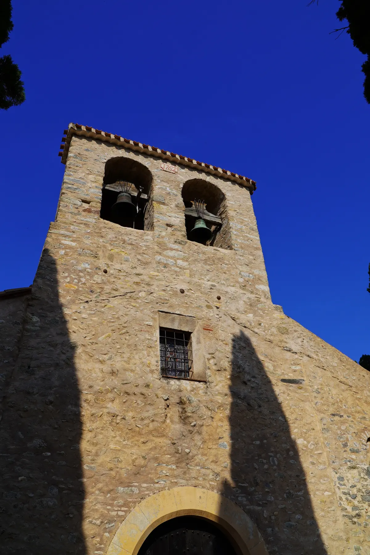 *saint-Jean-Pla-De-Corts, Un Village Au Passé Royal