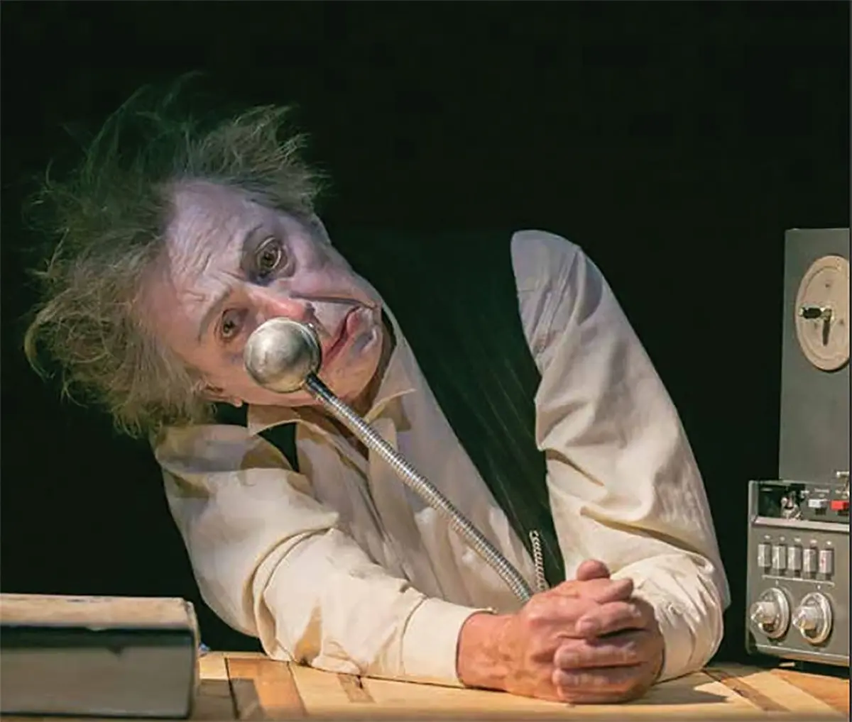 La Dernière bande, avec le clown Smol