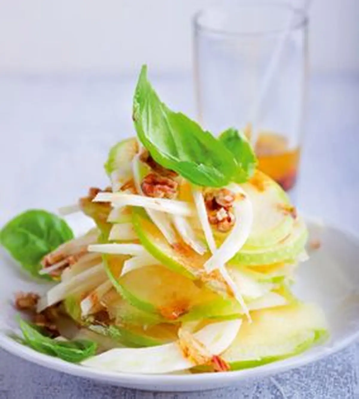 Salade au fenouil, pomme verte et noix