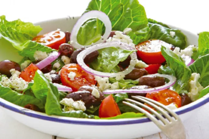 Salade d\'inspiration grecque