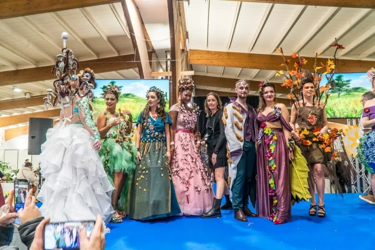 Chaque année, les visiteurs du salon peuvent profiter d'un défilé de mode de robes gourmandes ! 