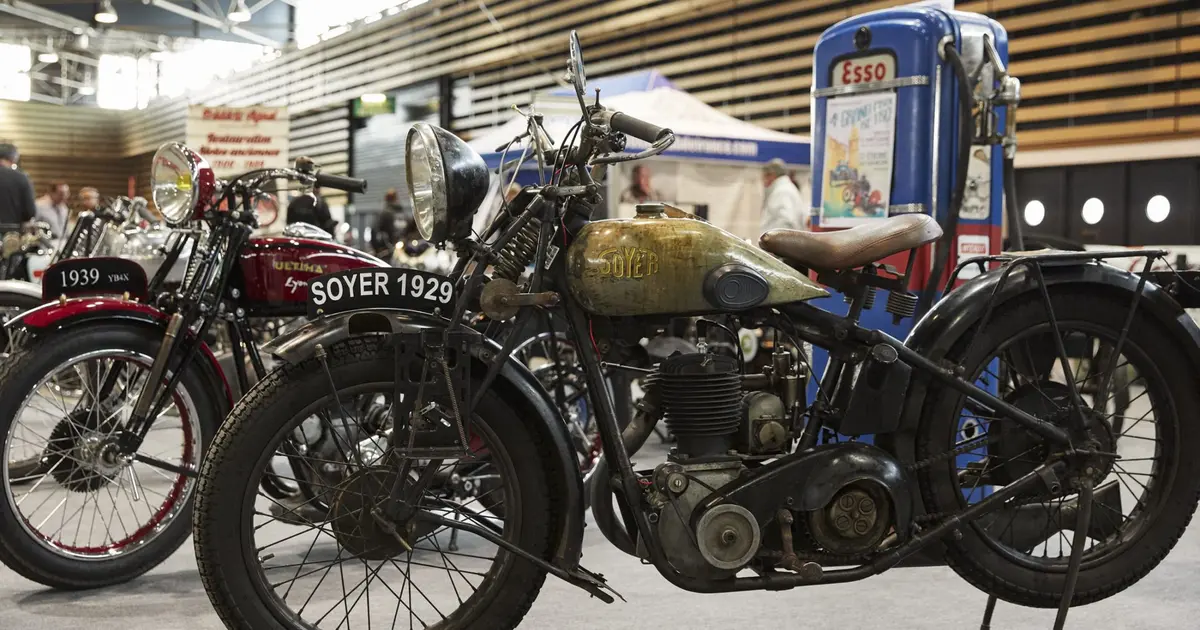 Des anciennes motos à l'honneur au Salon du 2 roues de Lyon