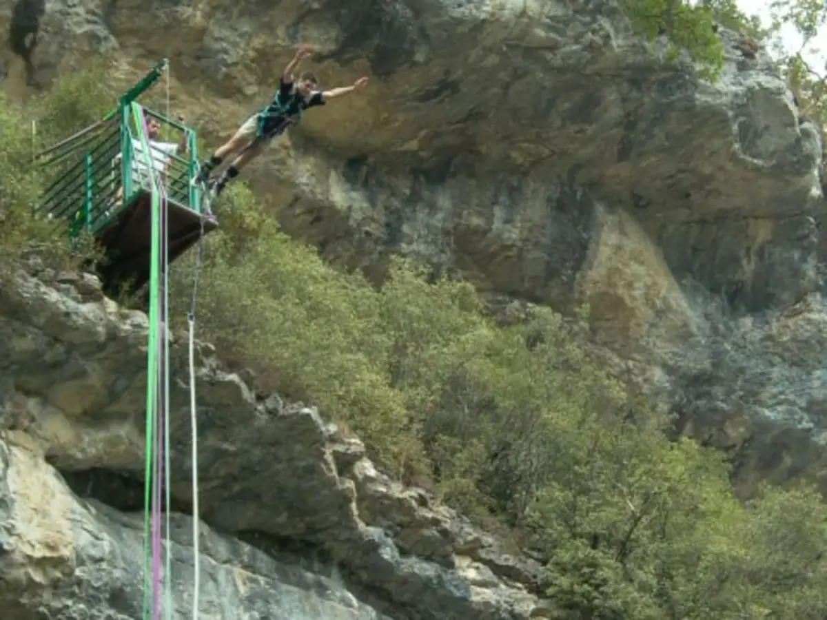 Saut à l'élastique de la Grotte du Mas d'Azil (09)