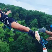 Saut à l'élastique depuis le Viaduc de Cluis (36)