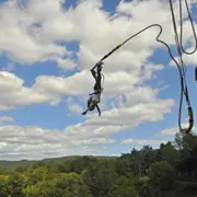 Saut à l'élastique depuis le Viaduc de Sainte-Eulalie-de-Cernon