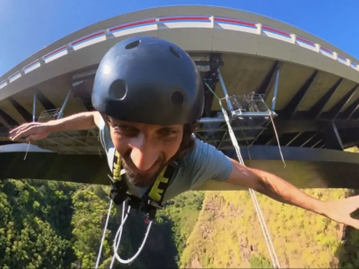 Saut à l'élastique du Viaduc de la Fontaine à Saint-Leu