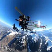 Saut en parachute depuis un hélicoptère à Megève (74)