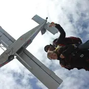 Saut en Parachute en tandem proche d'Amiens (80)