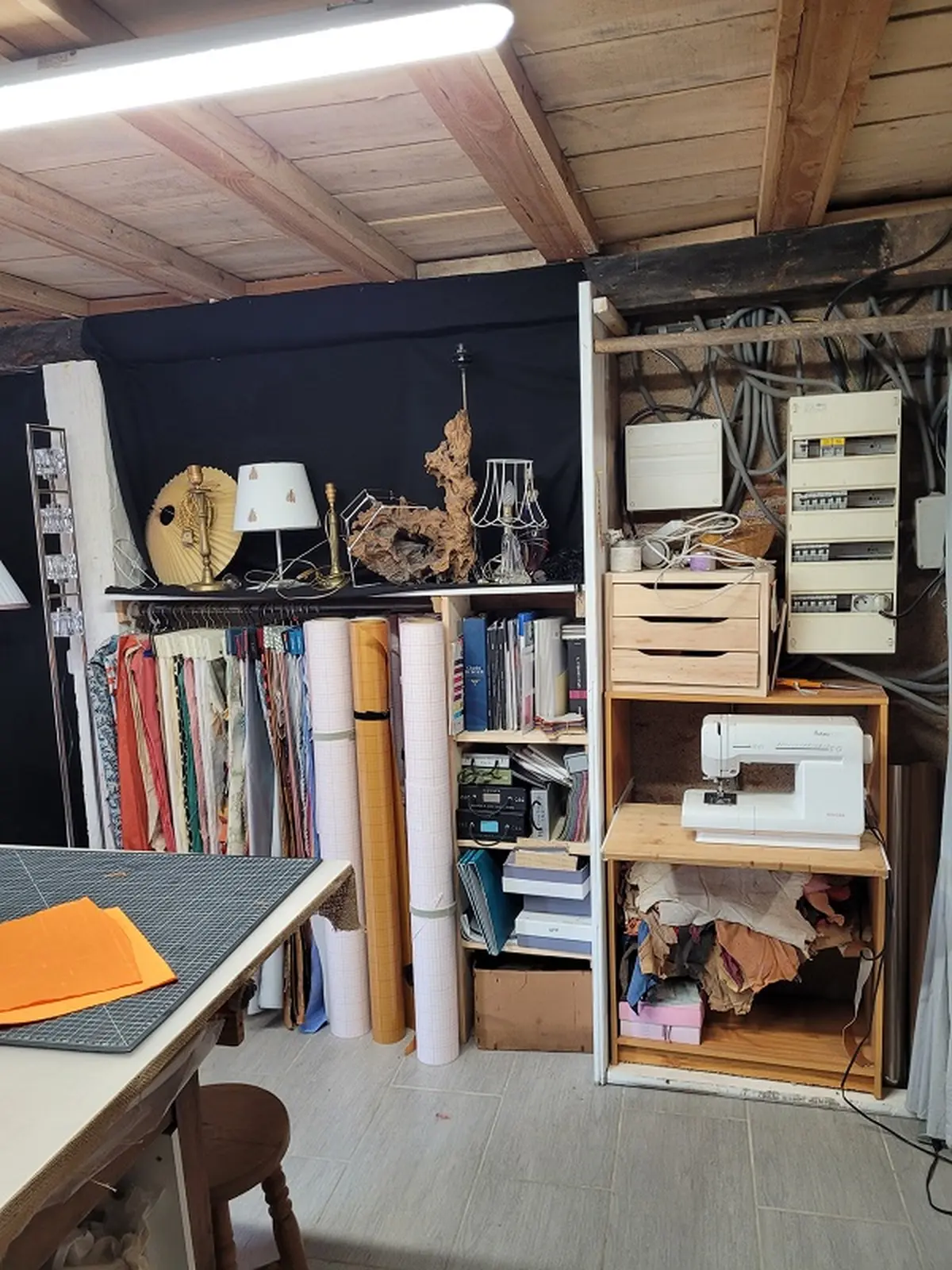 Savoir-faire au rendez-vous - atelier de fabrication d'abat-jours uniques