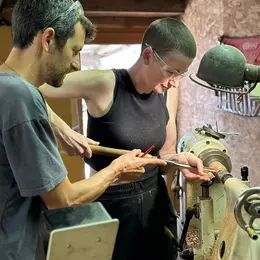 Savoir-faire au rendez-vous - Tournage et sculpture sur bois