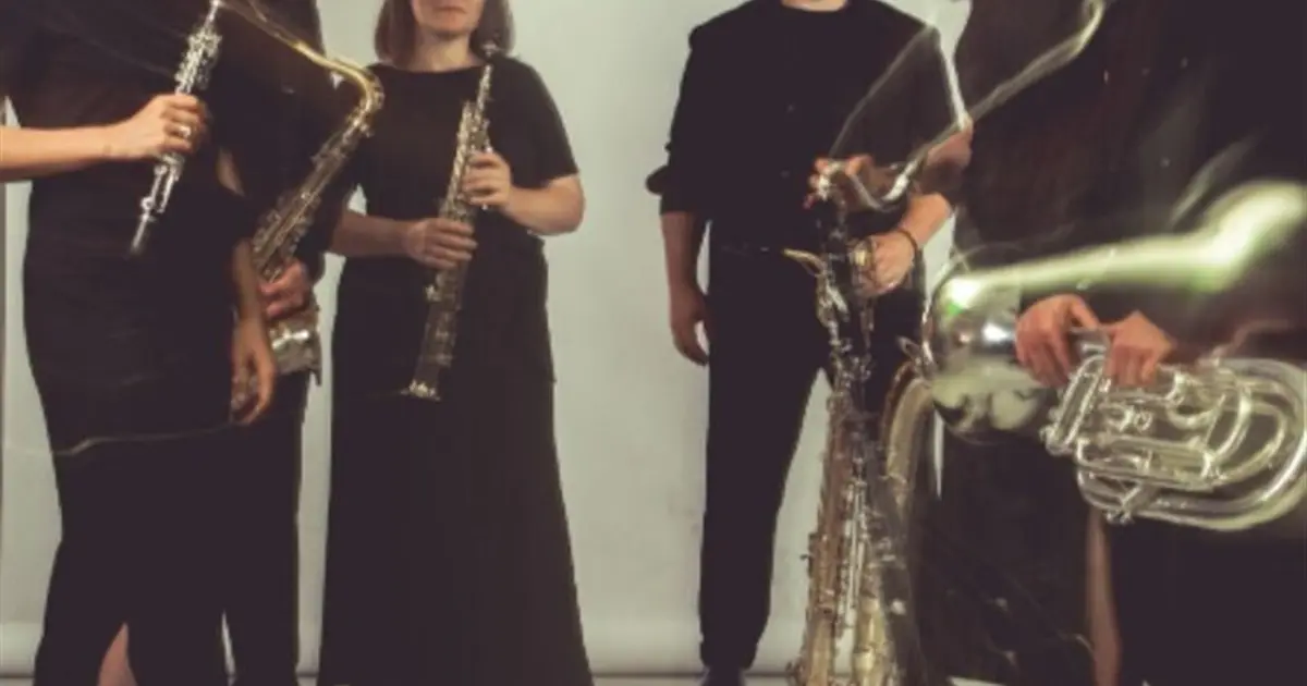 Saxback : Lumière noire
