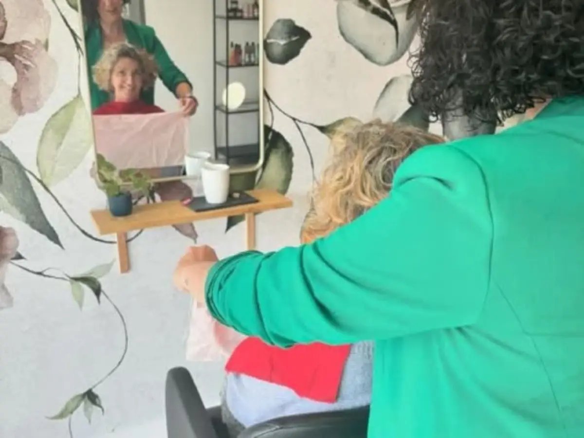 S&eacute;ance colorim&eacute;trie avec une styliste &agrave; Anglet (64)