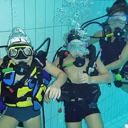 Seance De Bapteme De Plongee A Aqualangres