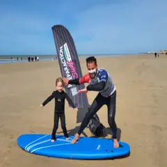 Séance de surf à Saint-Jean-de-Monts (85)