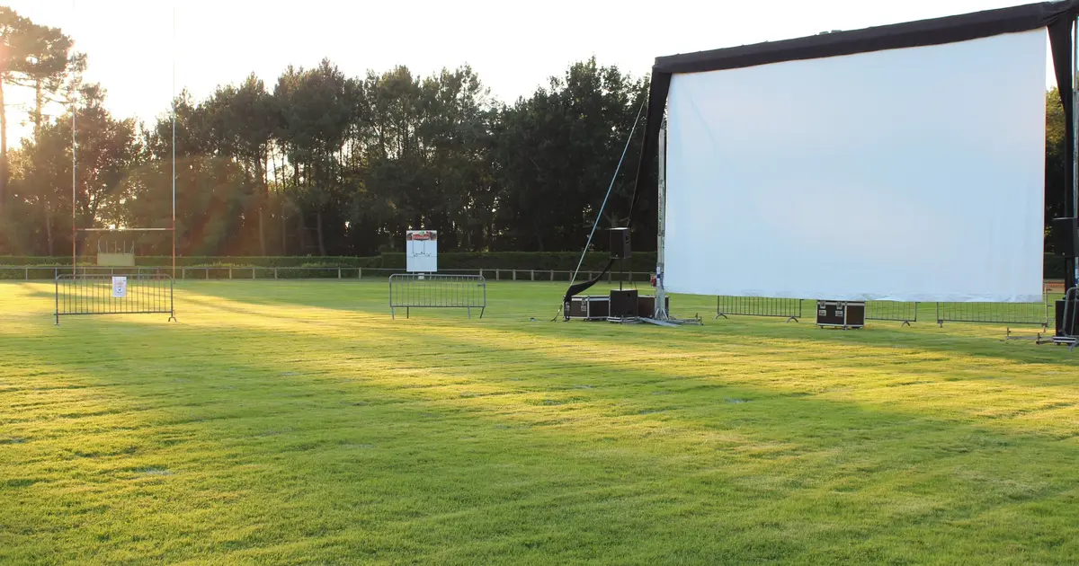 Séance gratuite de cinéma en plein air à Ychoux