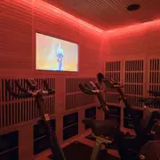 Séance vélo/rameur dans un sauna infrarouge à Paris 16ème