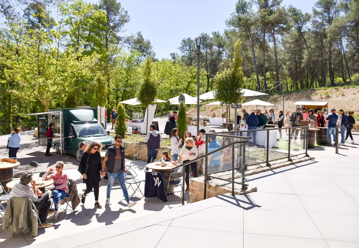 Sentier Des Lucioles Et Marché De Noël à Tour Campanets