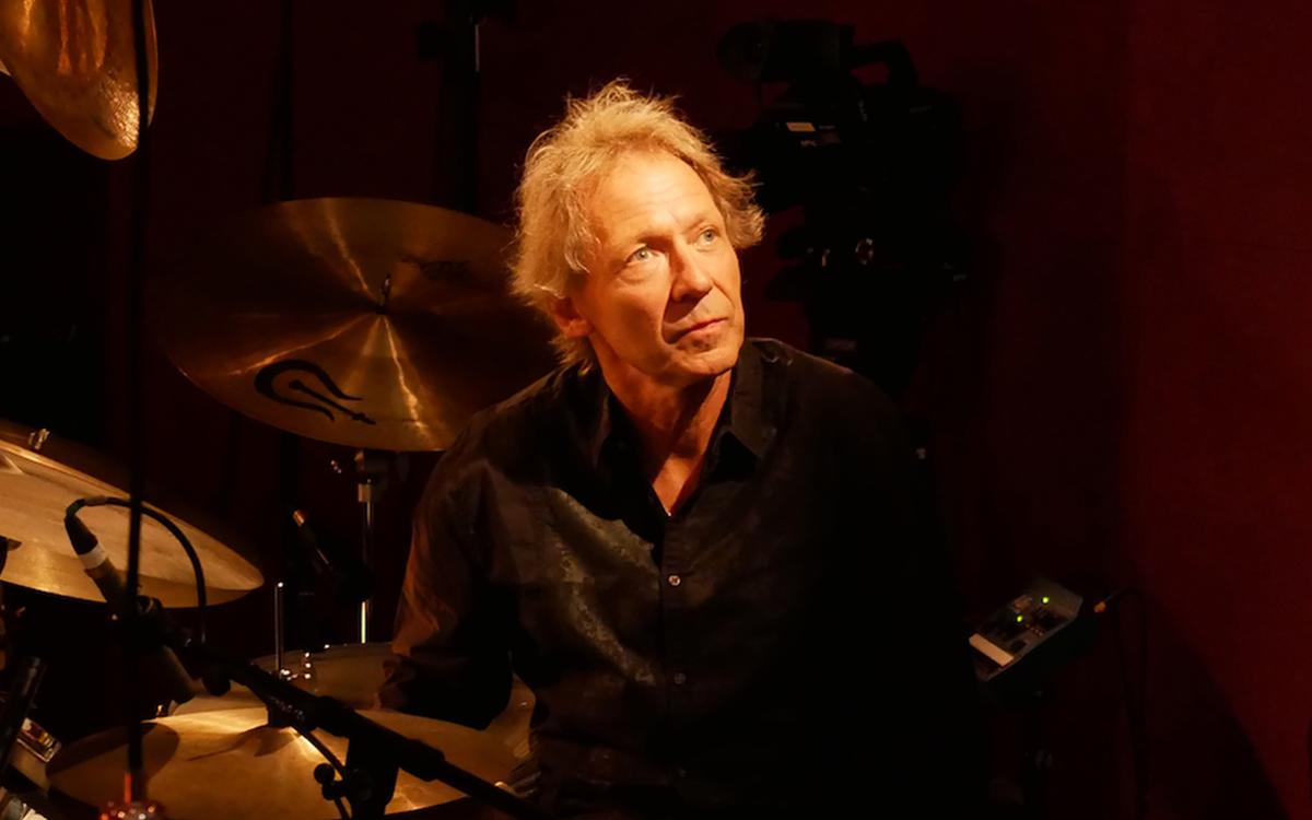 Simon Goubert 'Background Trio' en concert au 38Riv Jazz Club