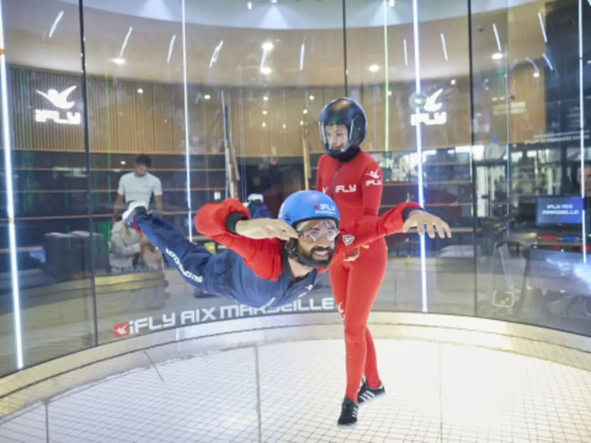 Simulateur de chute libre en soufflerie à Aix-Marseille