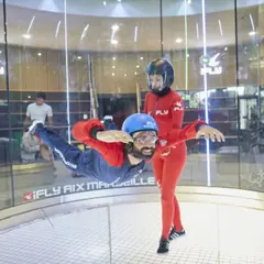 Simulateur de chute libre en soufflerie à Aix-Marseille