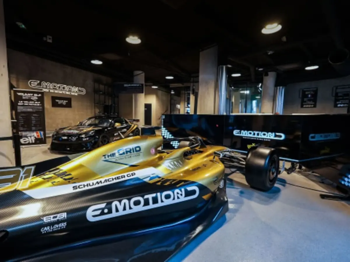 Simulateur de course F1 à Paris 2ème