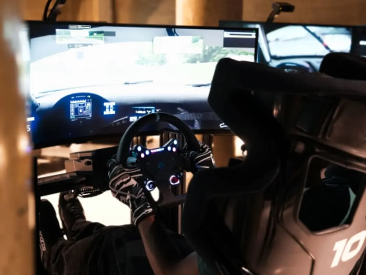 Simulateur de course GT à Paris 2ème