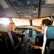 Simulateur de pilotage d'avion de ligne à Vanves